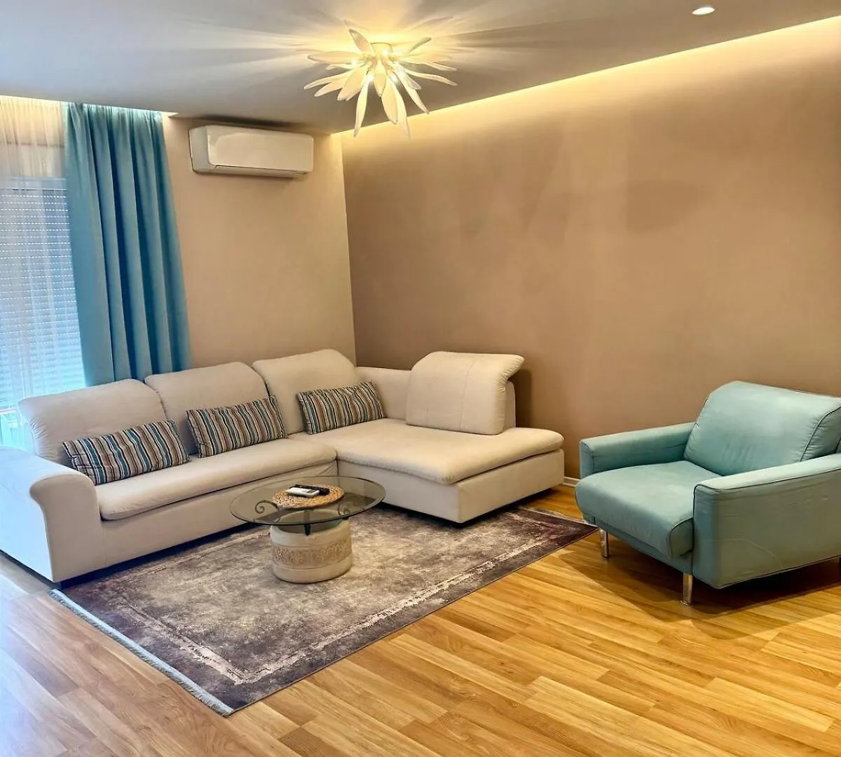 Tirana Lake Spacious Apartment